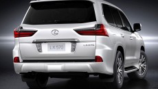 2016-Lexus-LX-570-5