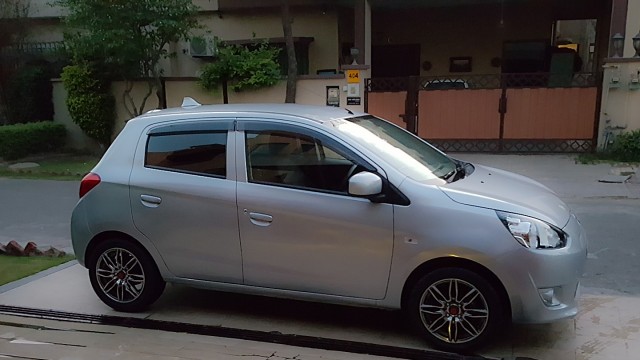 Mitsubishi Mirage (16)