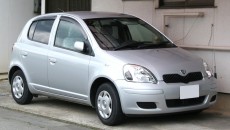 1999-2001_Toyota_Vitz