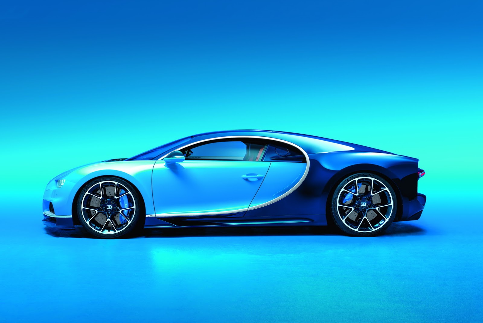 The 1500 Hp Bugatti Chiron Revealed At The 2016 Geneva Motor Show Pakwheels Blog 4549
