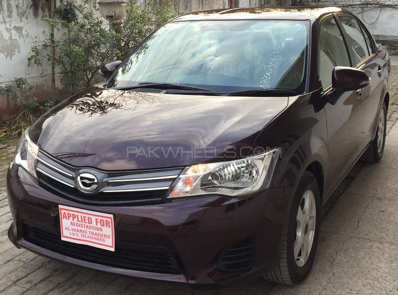 Give Pakistani Toyota Corolla A Break - Try The Imported Toyota Corolla  Axio - PakWheels Blog