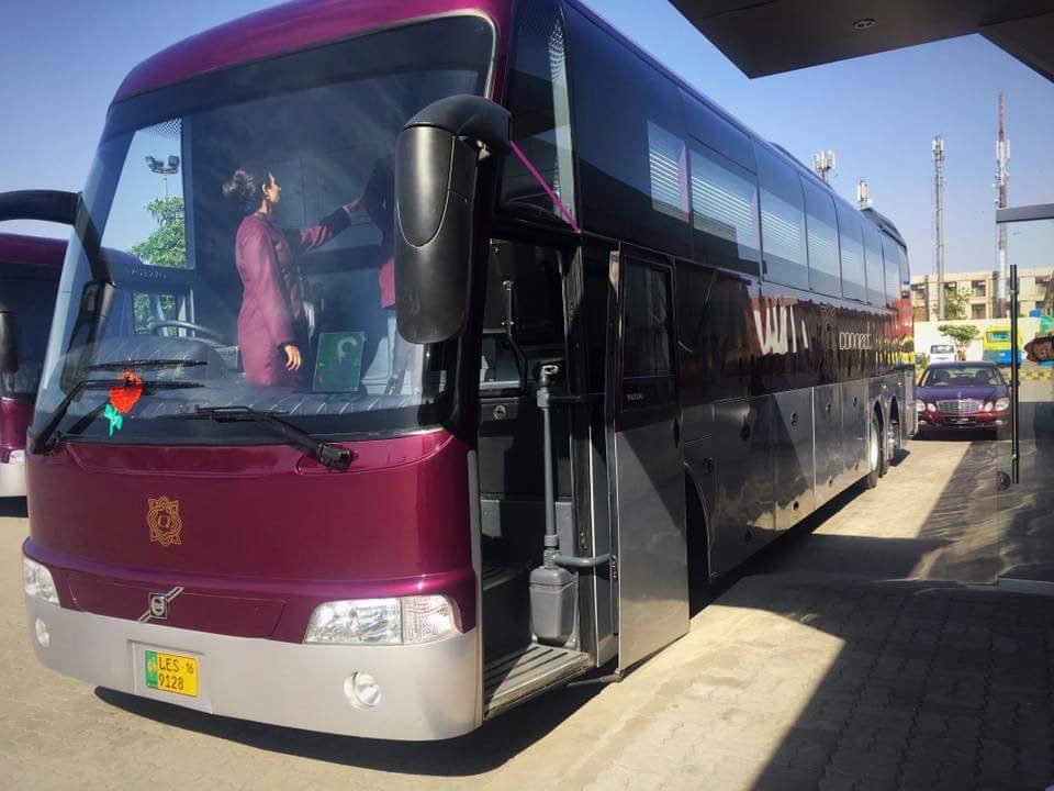 luxury bus travel lahore to islamabad