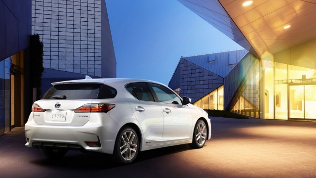 Lexus CT200h
