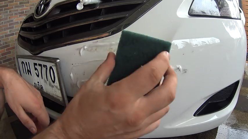 remove scratches from a car with toothpaste (4) - PakWheels Blog