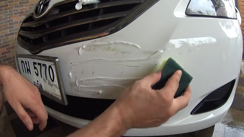 remove scratches from a car with toothpaste (5) - PakWheels Blog