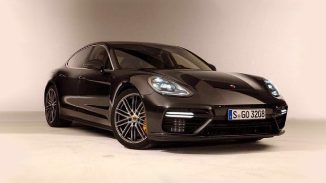 2017 Porsche Panamera Leaked Photos