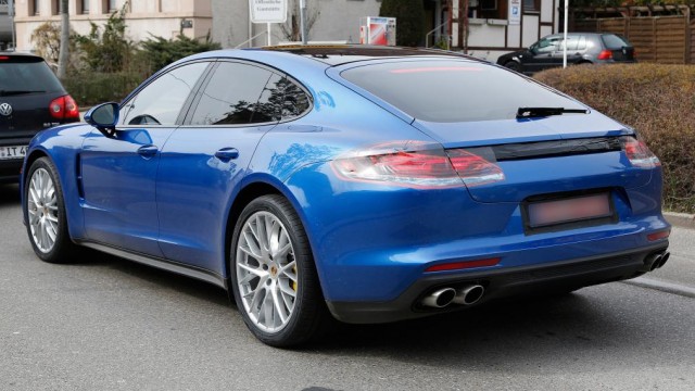 2017 Porsche Panamera Mule Leak