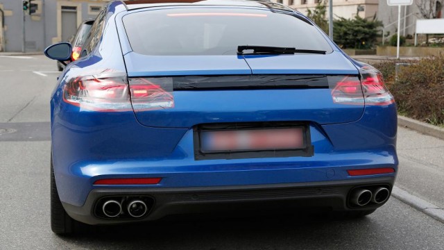 2017 Porsche Panamera Mule Leak