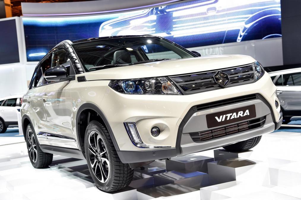 suzuki-vitara-white