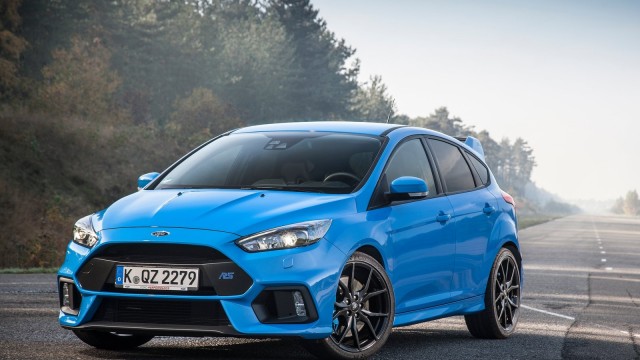 Ford-Focus_RS-2016-1600-01