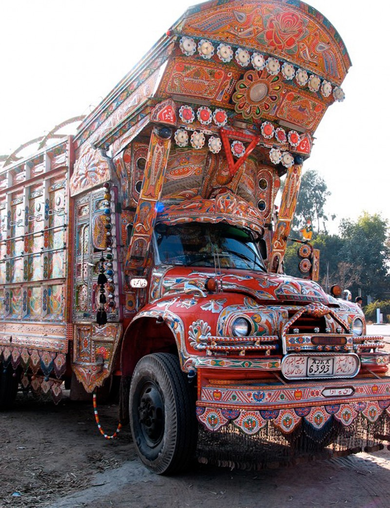 Handmade visual opulence Truck Art from Pakistan Milindo Taid