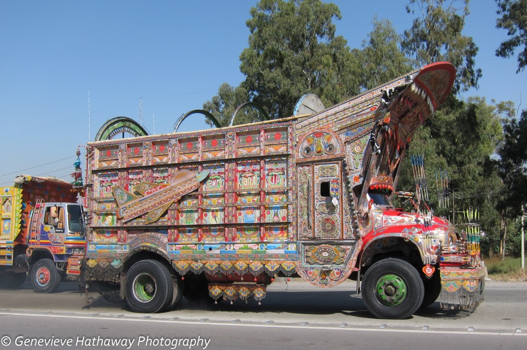pakistani truck side view