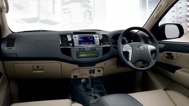 Toyota_Fortuner_LTD_Interior