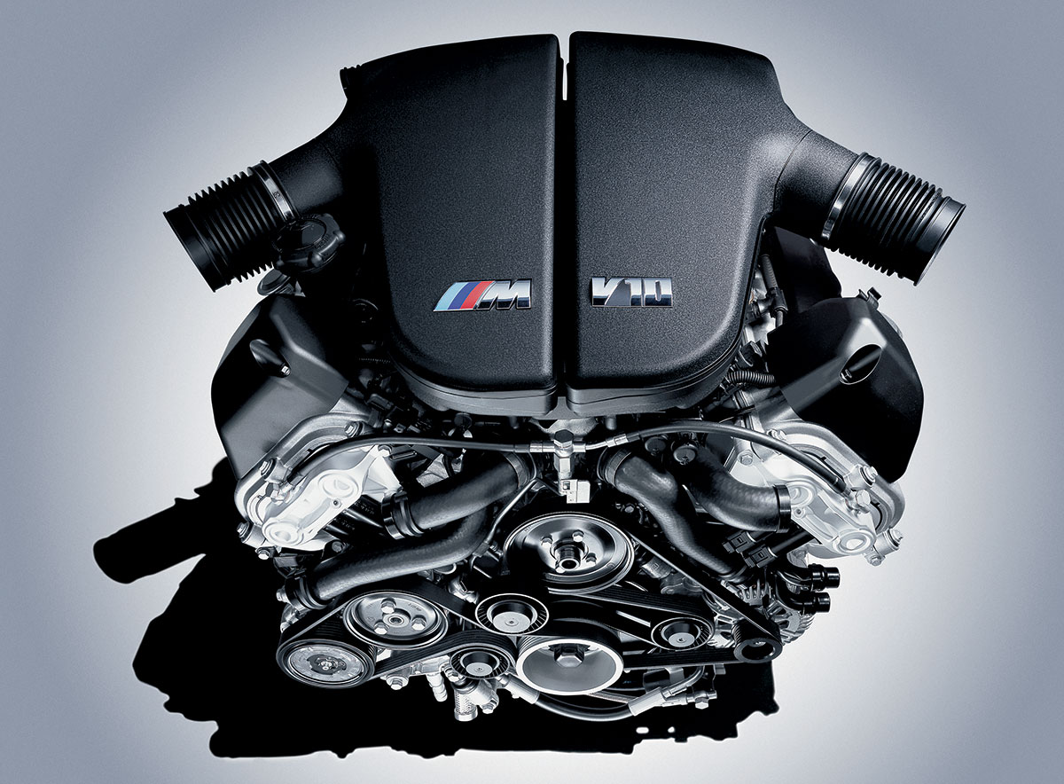 BMW-i8-engine