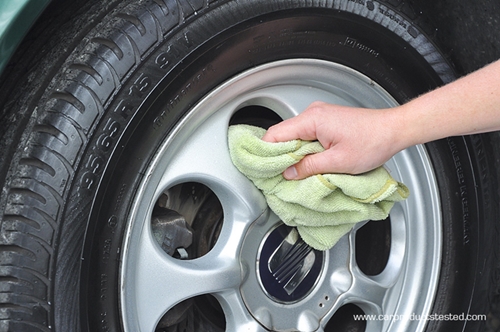 Cleans and Protects Your Tires