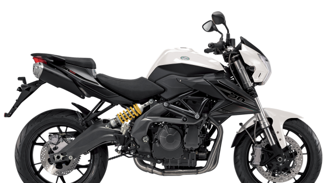 benelli tnt600i white