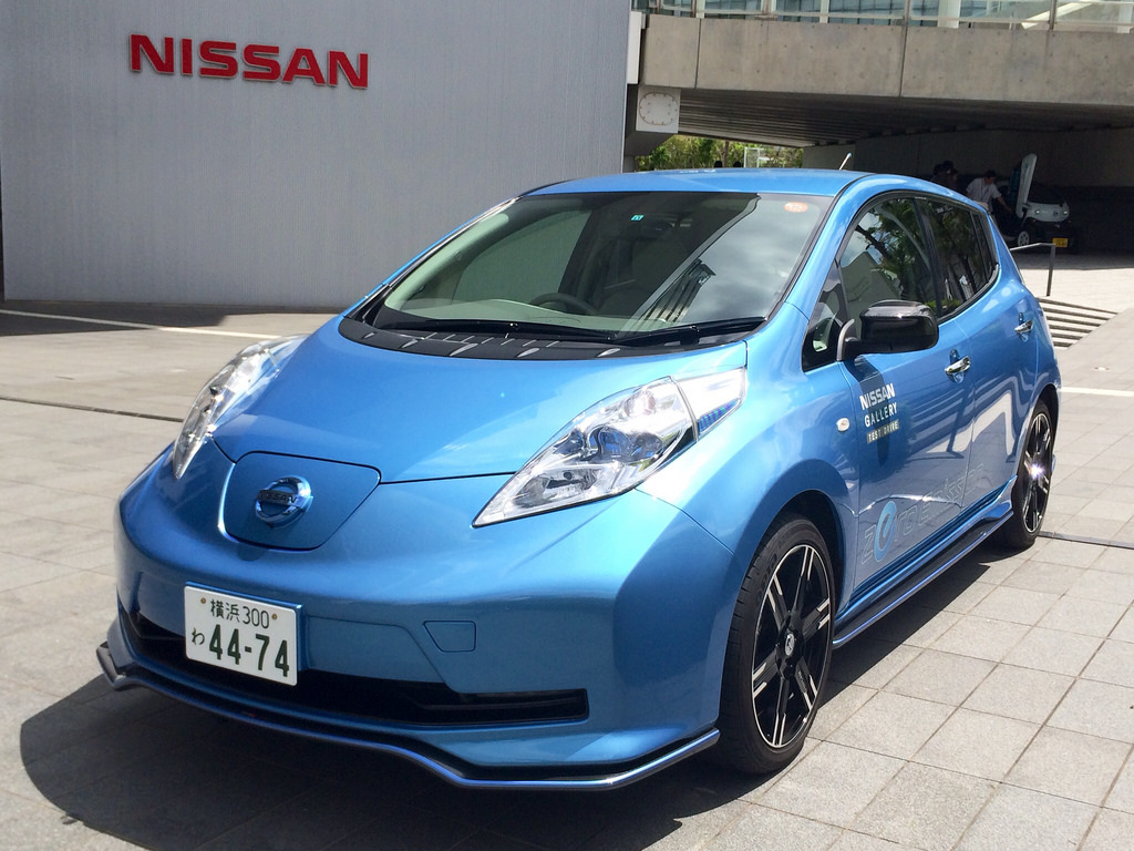 nissan leaf pakwheels