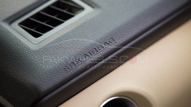 2017 Toyota Corolla Altis Grande CVT-i PakWheels Detailed Review And Photos