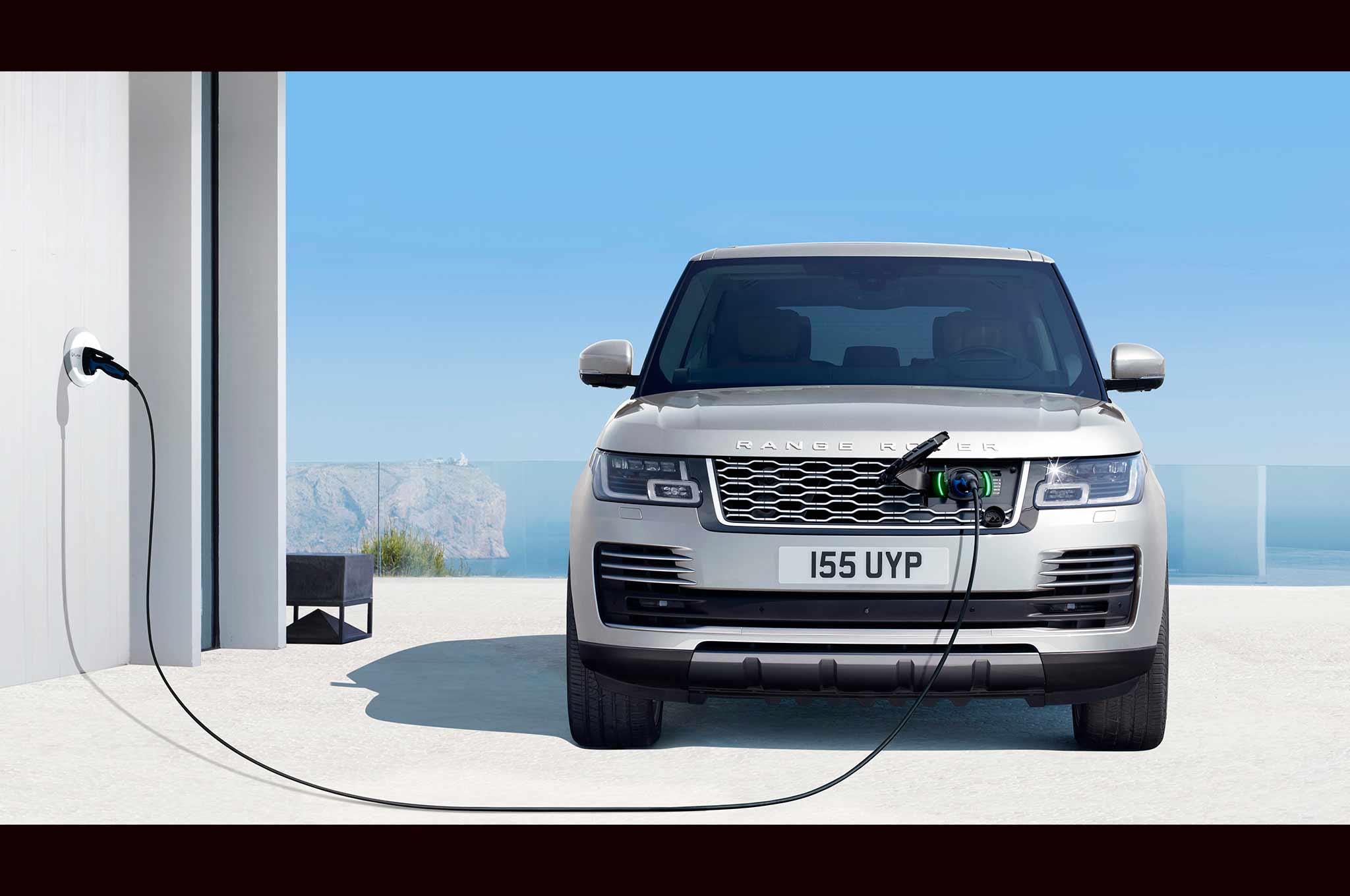 Range Rover Price In Pakistan  - The Range Rover Introduces The Phev Powertrain, Using A Combination Of Electric Motor And Combustion Engine.