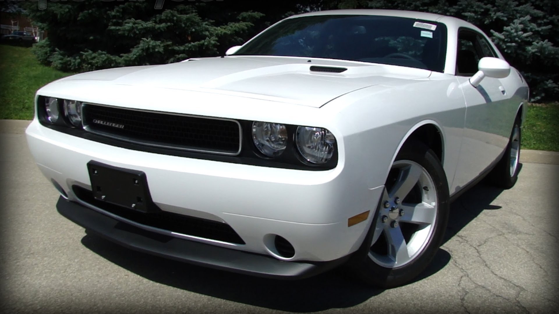 2013-dodge-challenger-sxt