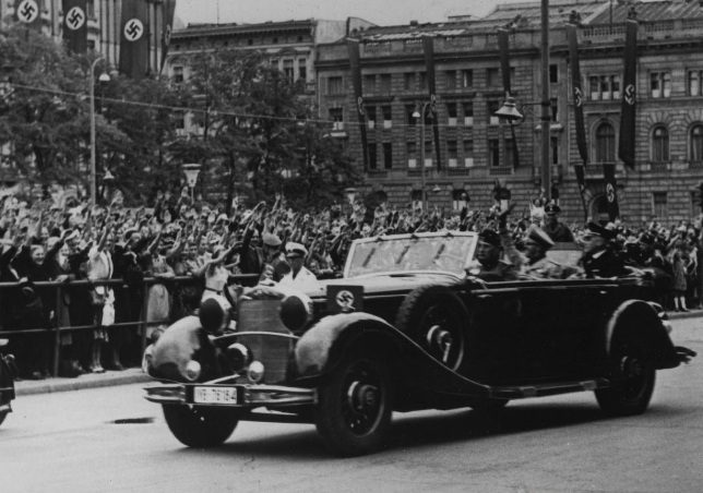 1939-mercedes-benz-770k-grosser-2