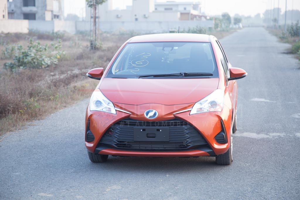 Toyota vitz hybrid