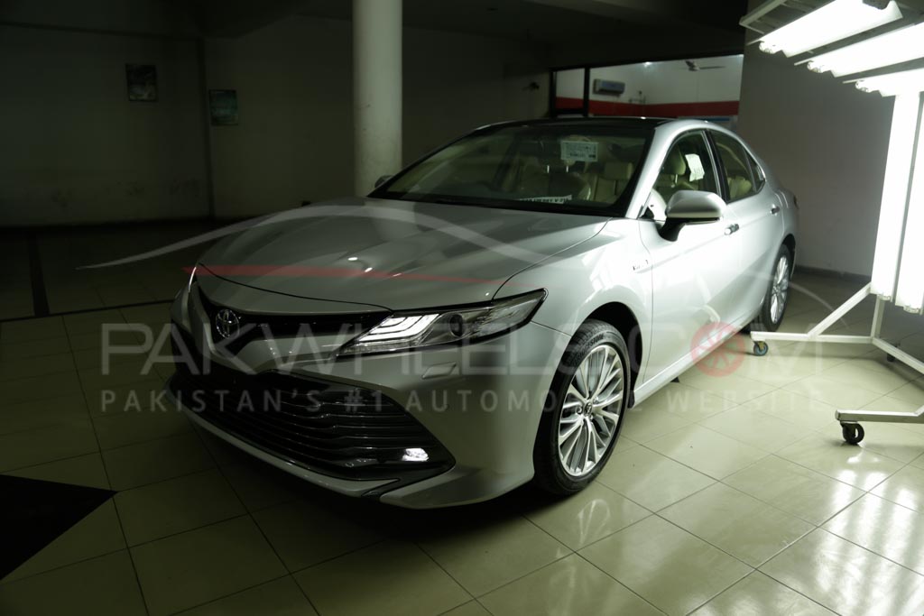 2018 Toyota Camry PakWheels Exclusive (1)