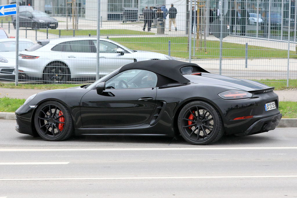 porsche-718-boxster-spyder-(5)