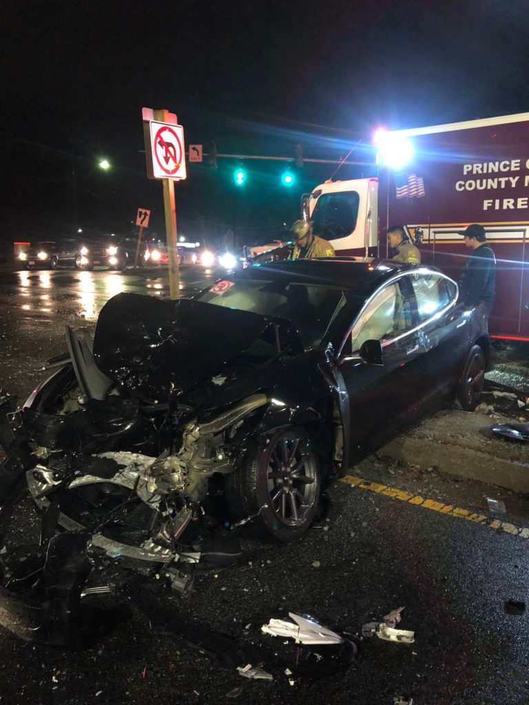 tesla-model-3-owner-shares-horrific-crash-details-pakwheels-blog