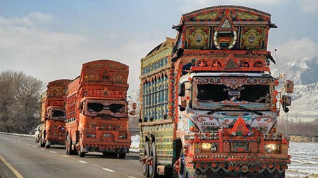 Hino Trucks convoy travelling at higher altitudes