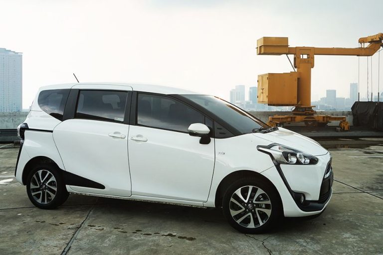 Toyota Sienta Hybrid The Overlooked Family Car The Car Guy
