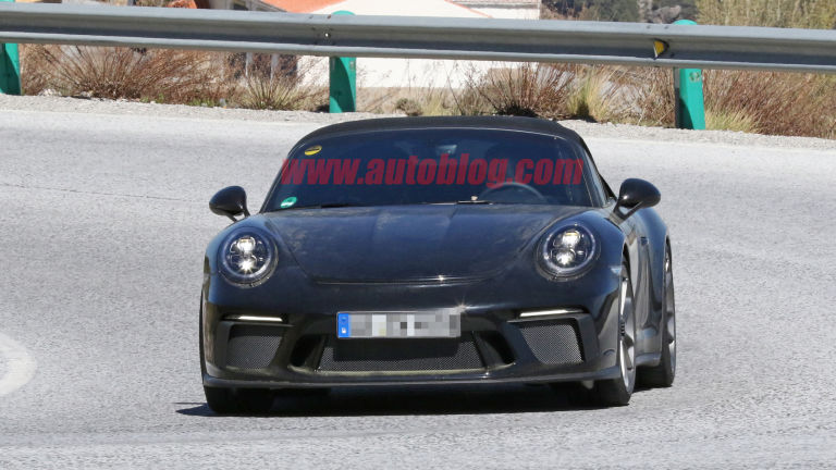 Porsche 911 Speedster spotted being tested with the 1