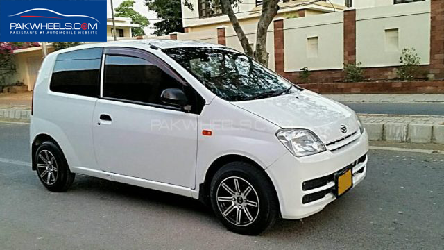 Характеристики автомобиля Daihatsu Mira 2006 года