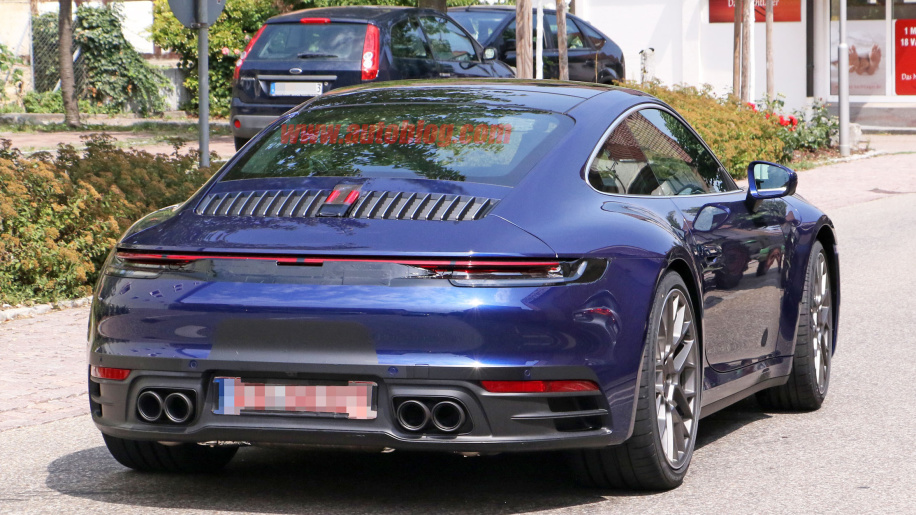 porsche-911-992-12-copy-1