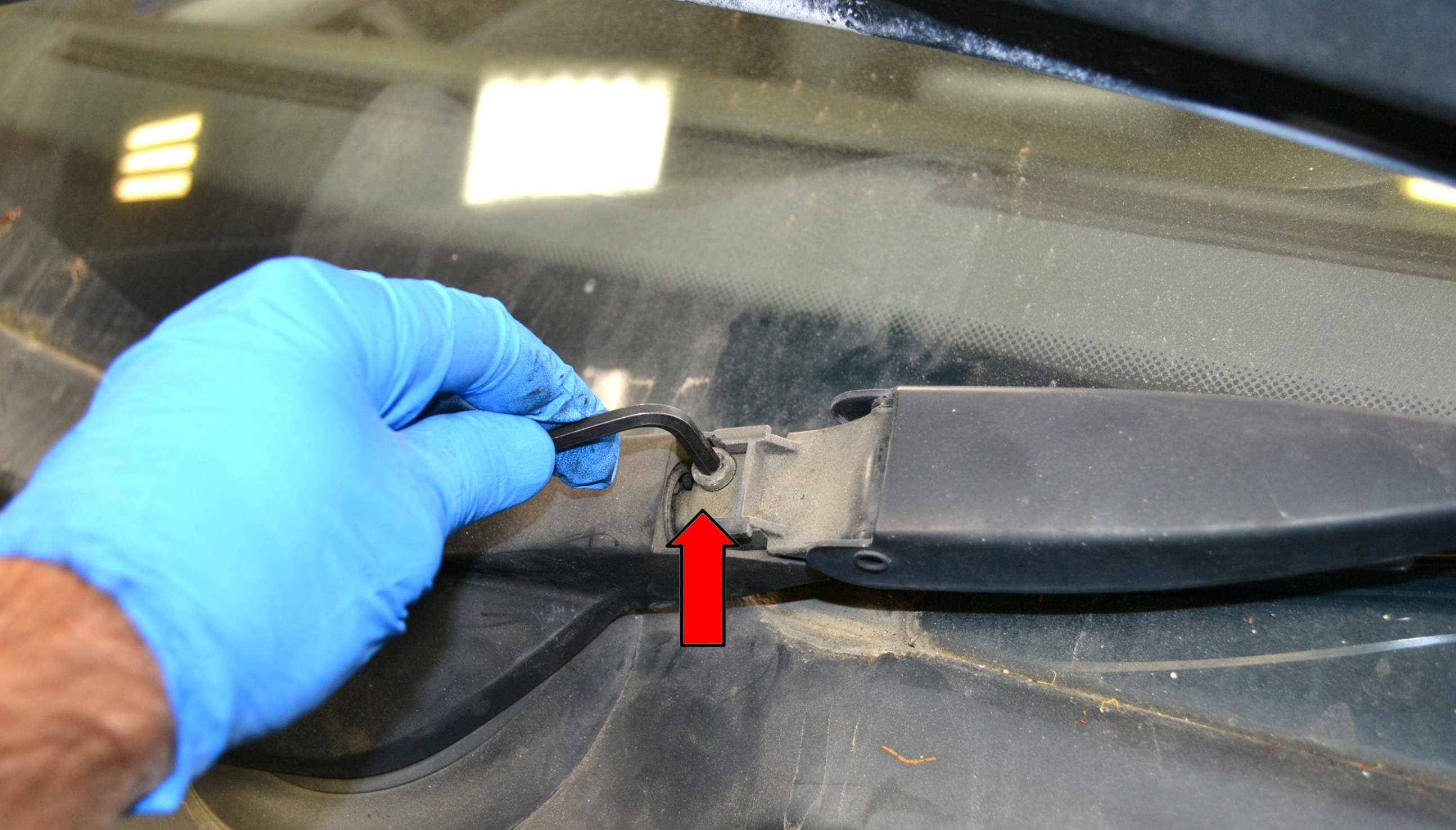 wiper arm adjustment