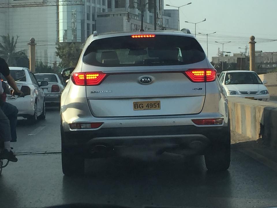 kia-sportage-3-spotted-karachi