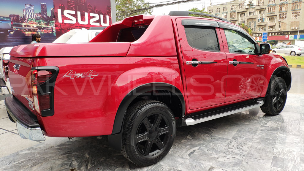 isuzu d max miniature