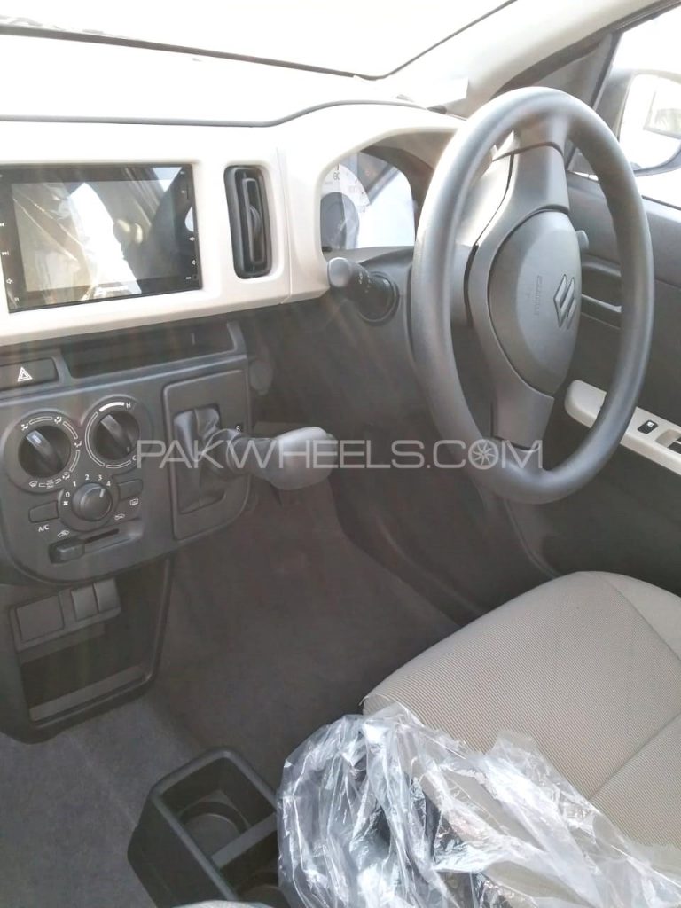 Exclusive Pictures Of New Suzuki Alto S Interior Revealed