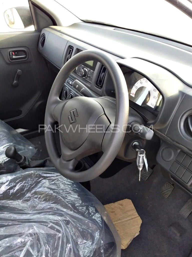 Exclusive Pictures Of New Suzuki Alto S Interior Revealed
