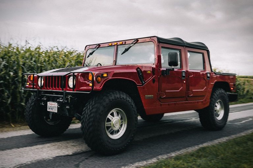 GMC electric Hummer Pickup