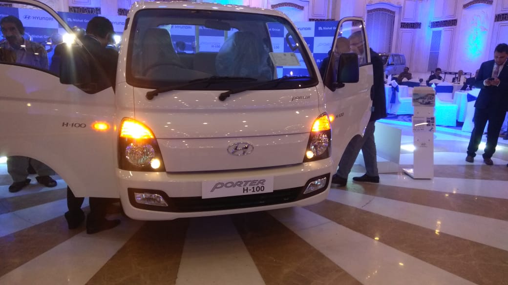 HYUNDAI PORTER H100 Exterior picture (cars launched in Pakistan during 2019)