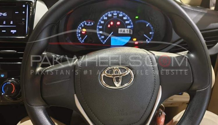 Toyota Yaris Steering Wheel