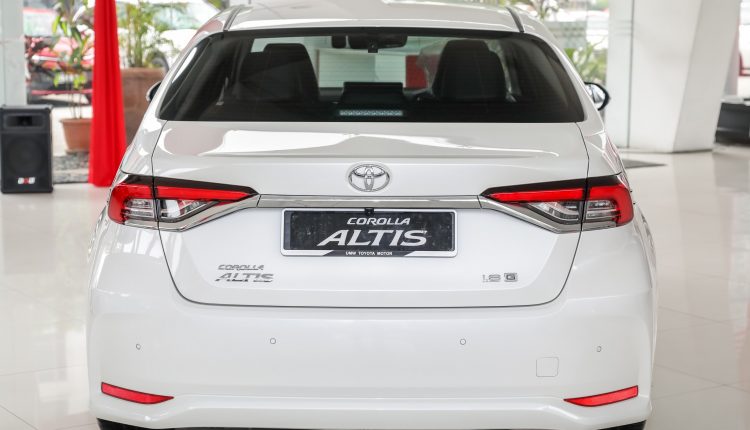 Toyota-Malaysia-Corolla-Altis-1.8G-2019-Showroom_Ext-5