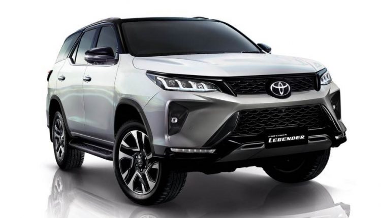 2021-Toyota-Fortuner-Legender-front