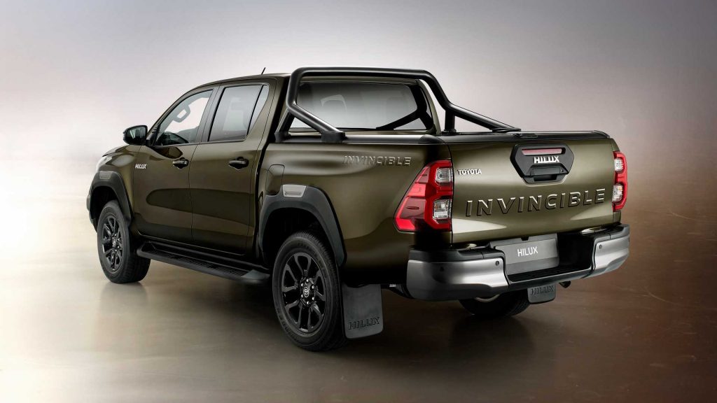 New Toyota Hilux Facelift version Back