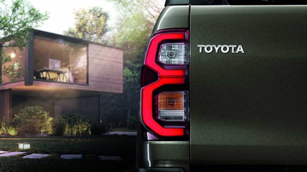 New Toyota Hilux Facelift version Backlight