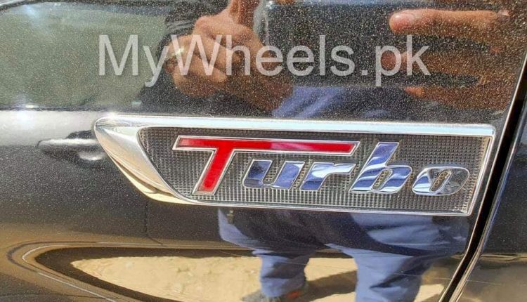 Changan CX70T in Karachi (1)