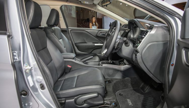 Honda_City_V_Int-21