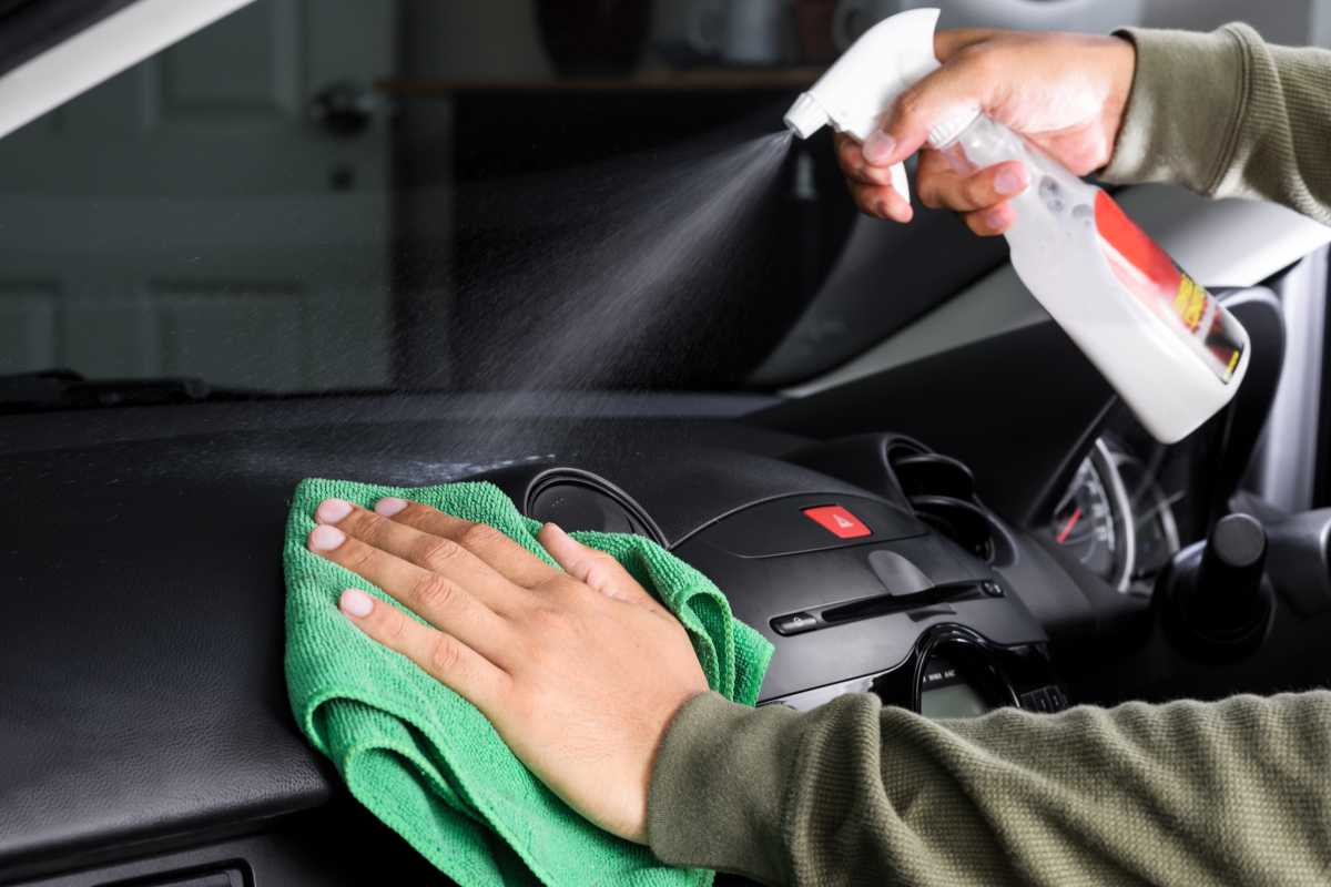 Want To Clean Your Car Interior In Rs. 650 Only? - PakWheels Blog