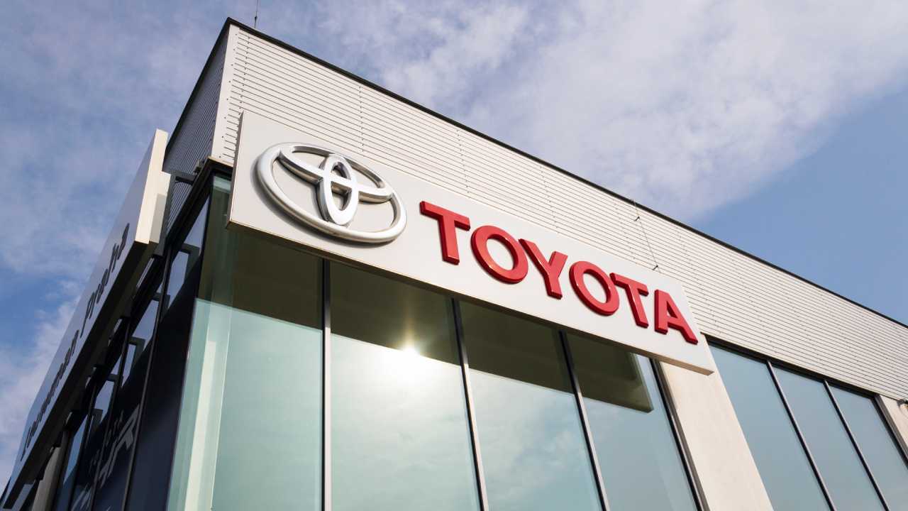 Toyota & Gobal Chip Crisis